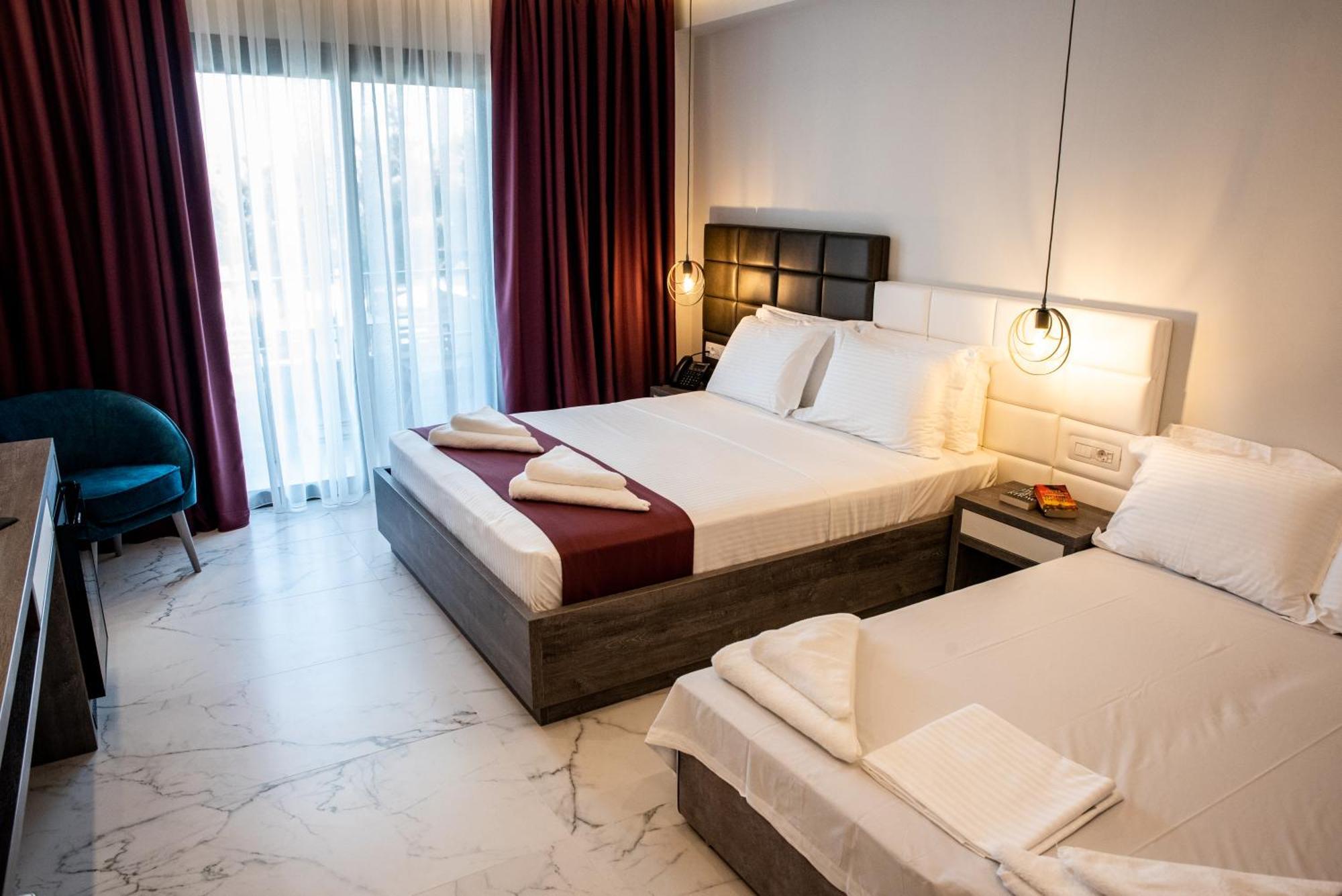 Hotel Lagaria 4*